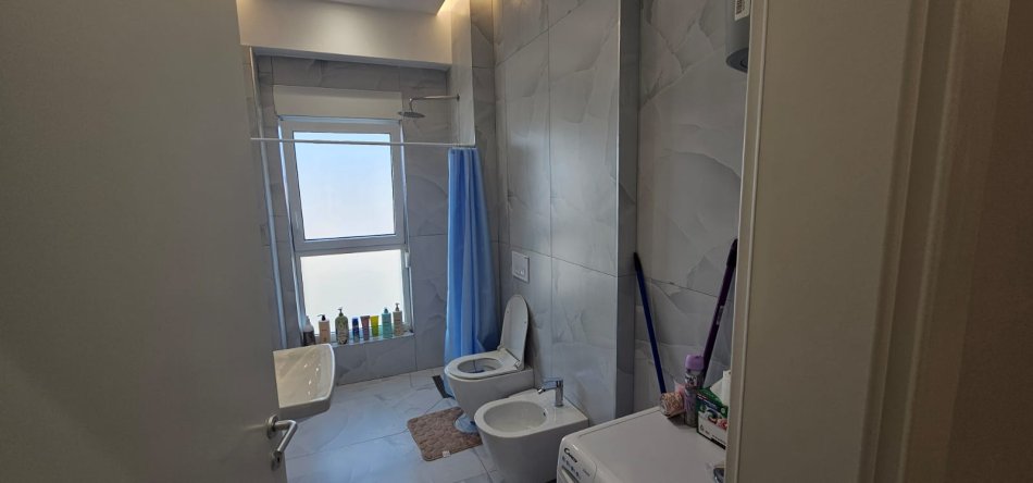 Tirane, shitet apartament 1+1+Ballkon Kati 6, 54 m² 99.000 €