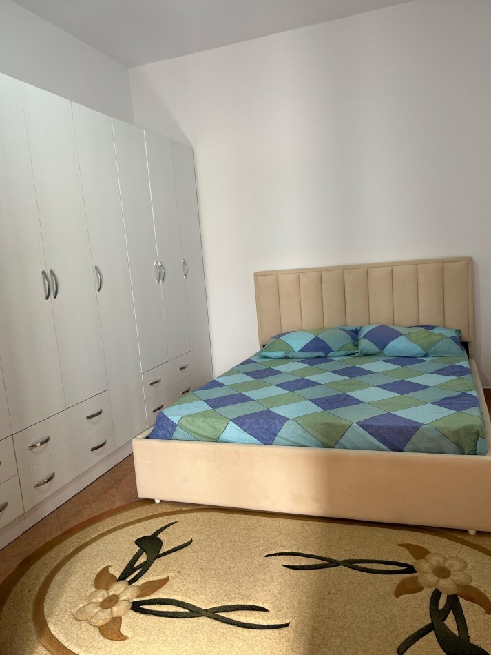 Tirane, jepet me qera shtepi 2+1 Kati 2, 80 m² 450 € (Bulevardi i Ri)