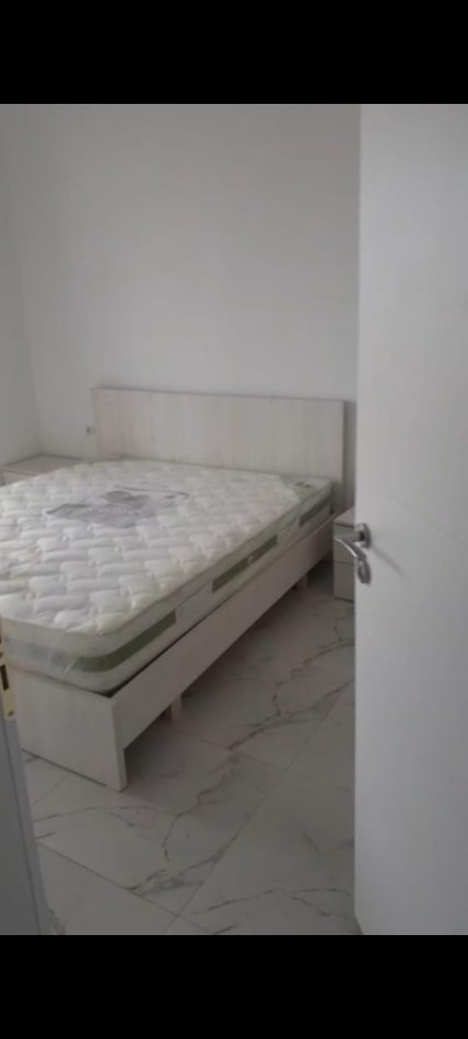 Tirane, jepet me qera apartament 1+1+Ballkon Kati 5, 70 m² 400 € (5 maji)