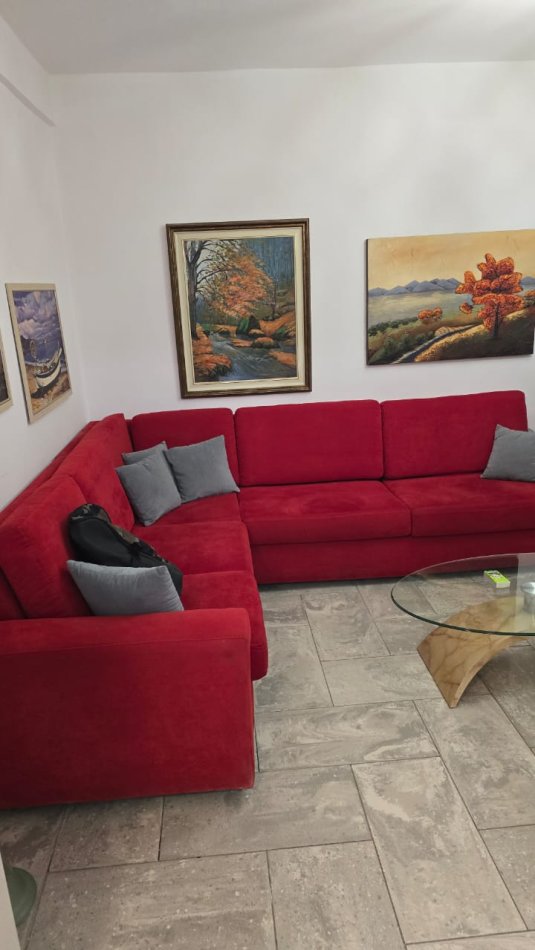 Tirane, jepet me qera apartament 2+1 Kati 3, 74 m² 580 € (MEDRESEJA)