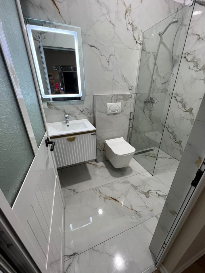 Tirane, jepet me qera Vile 1+1 Kati 1, 60 m² 350 € (RRUGA 5 MAJI)
