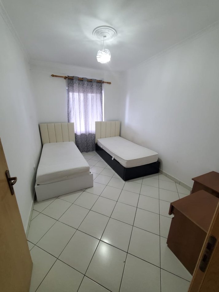 Tirane, jepet me qera apartament 2+1 Kati 8, 100 m² 500 € (Bar Artist &quot;Astir &quot;)
