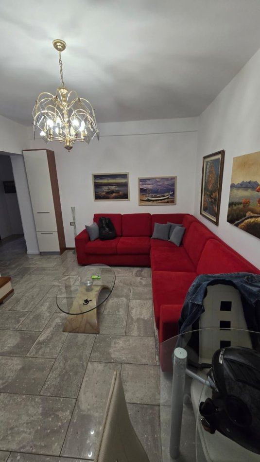 Tirane, jepet me qera apartament 2+1+Ballkon Kati 3, 70 m² 550 € (rruga e dibres)