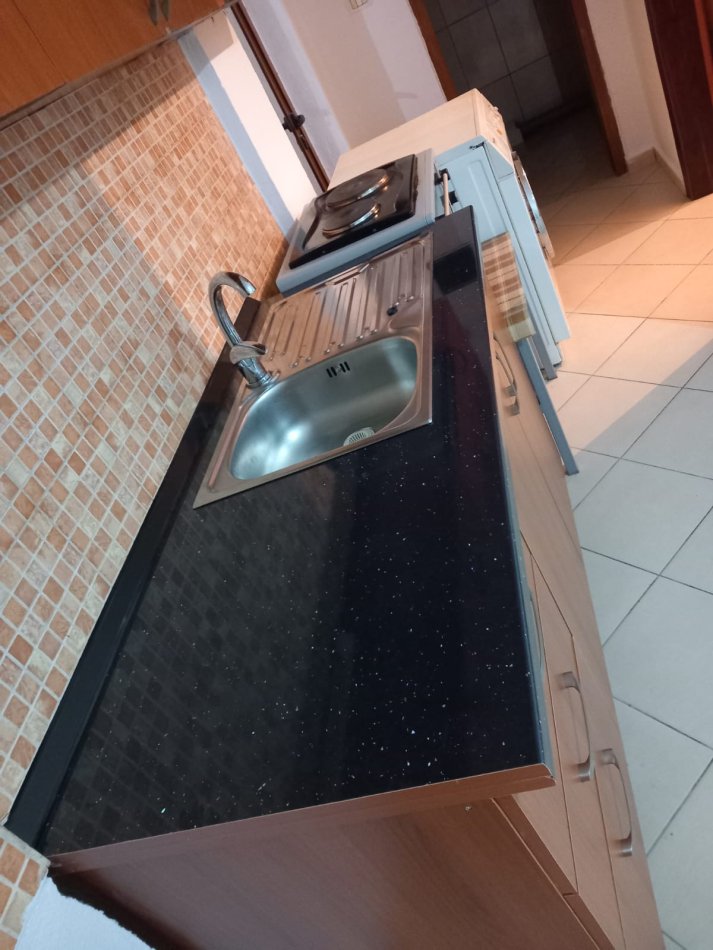 Tirane, jepet me qera apartament 1+1 Kati 2, 250 € 