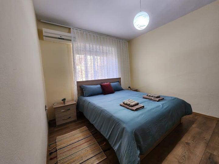 Tirane, jepet me qera apartament 1+1+Ballkon Kati 2, 60 m² 500 € (Selvia)