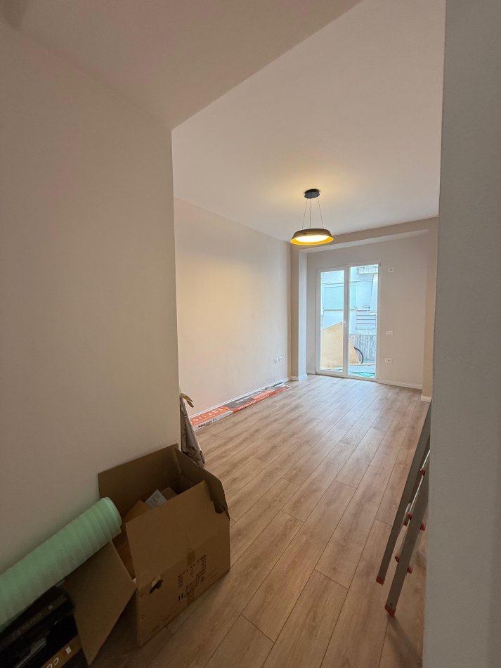 Tirane, shes apartament 2+1 Kati 4, 100 m² 135.000 € (Fresku, Rruga e Thesarit)