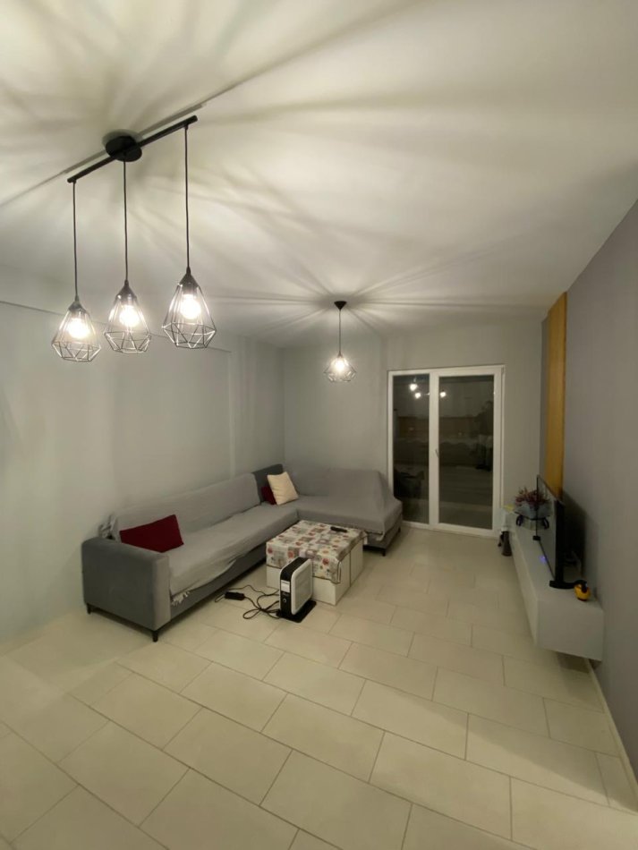 Tirane, jepet me qera apartament 2+1+Ballkon Kati 7, 91 m² 590 € (5 Maj)