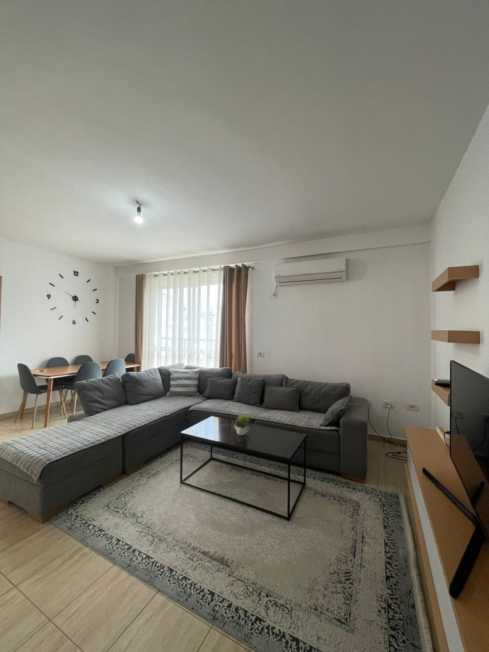 Tirane, jap me qera apartament 2+1+Ballkon Kati 3, 80 m² 600 € (rrapo hekali)