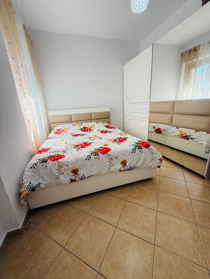 Tirane, jepet me qera apartament 1+1 Kati 5, 62 m² 450 € (Astir)