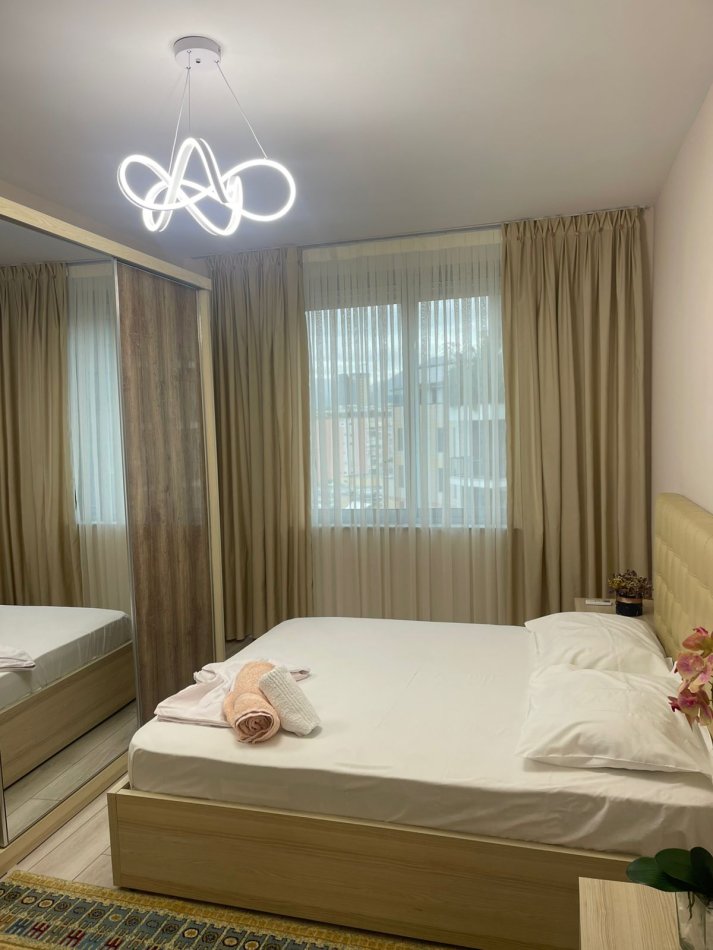 Tirane, jepet me qera apartament 1+1 Kati 9, 70 m² 900 € (Rruga e Kosovareve)