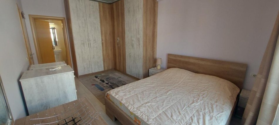 Tirane, jepet me qera apartament 2+1+Ballkon Kati 7, 82 m² 500 € (astir)