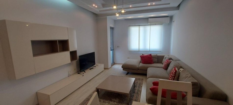Tirane, jepet me qera 2+1 Kati 7, 82 m² 500 € (Rruga Mikel Maruli)