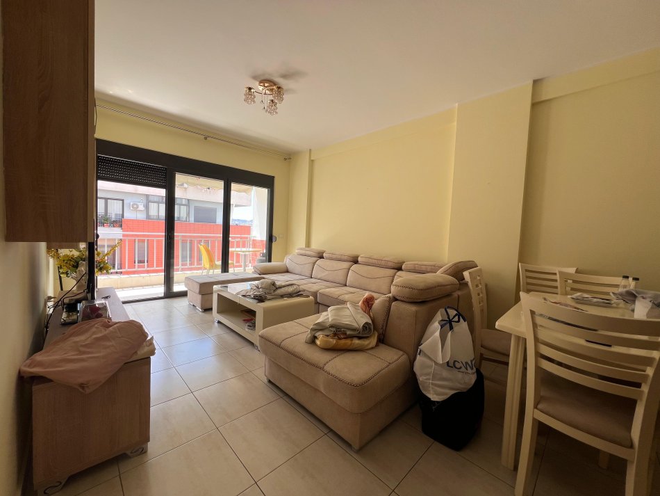 Tirane, jepet me qera apartament 2+1+Ballkon Kati 7, 100 m² 500 € (Astir Rotondo)
