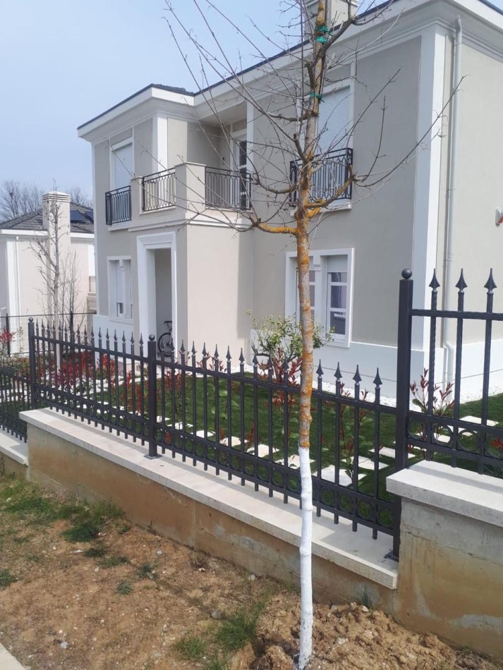 Tirane, jepet me qera Vile 2 Katshe Kati 2, 330 m² 5.800 € (Rolling Hills, Farke)