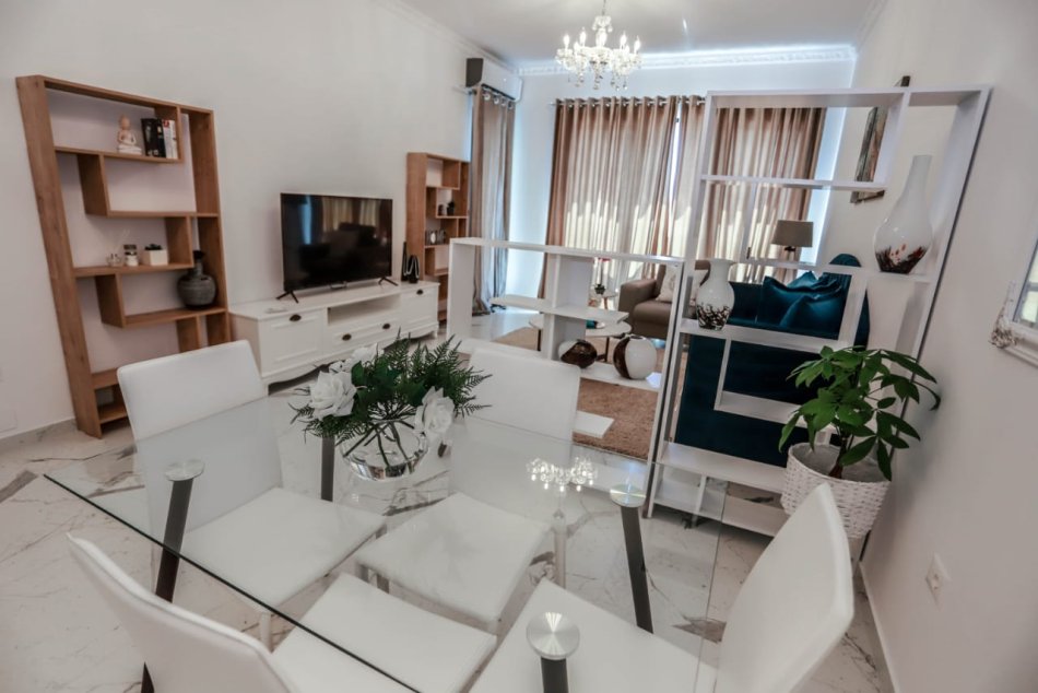 Tirane, jepet me qera apartament 1+1+Aneks+Ballkon Kati 6, 76 m² 800 € (Square 21)