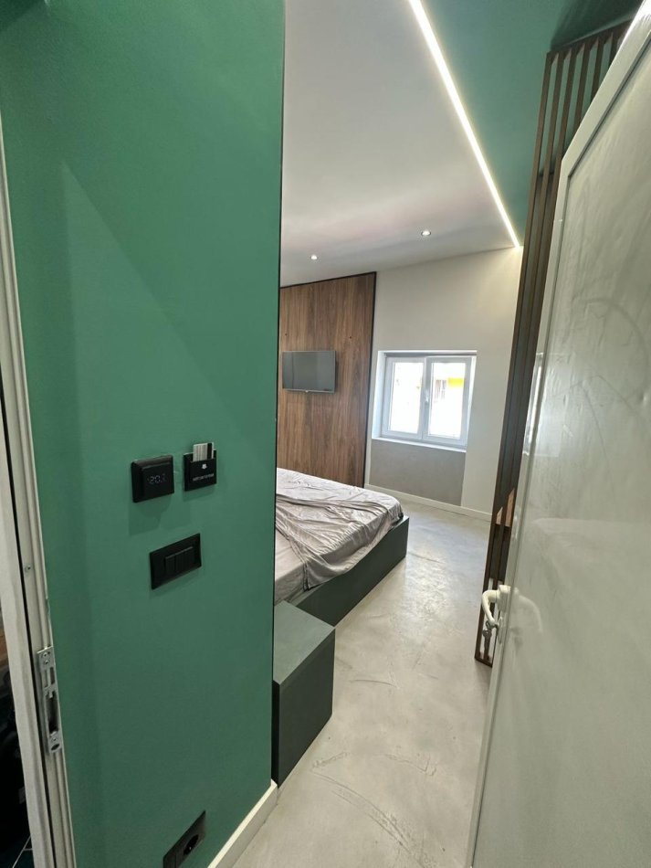 Tirane, jepet me qera garsonier 1+1 Kati 5, 40 m² 500 € (Shallvaret)