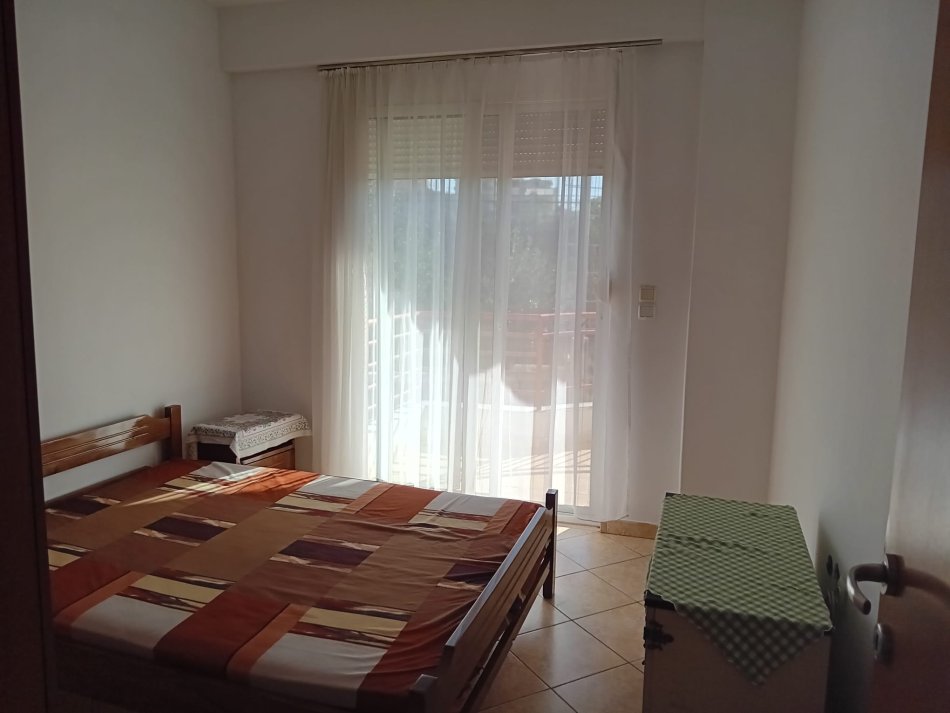 Tirane, jepet me qera apartament 1+1 Kati 2, 60 m² 350 € (Rruga Pjeter Budi)