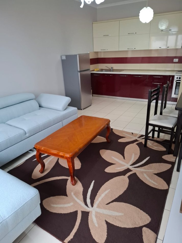 Tirane, jepet me qera apartament 1+1+Ballkon Kati 3, 69 m² 420 € (Astir)