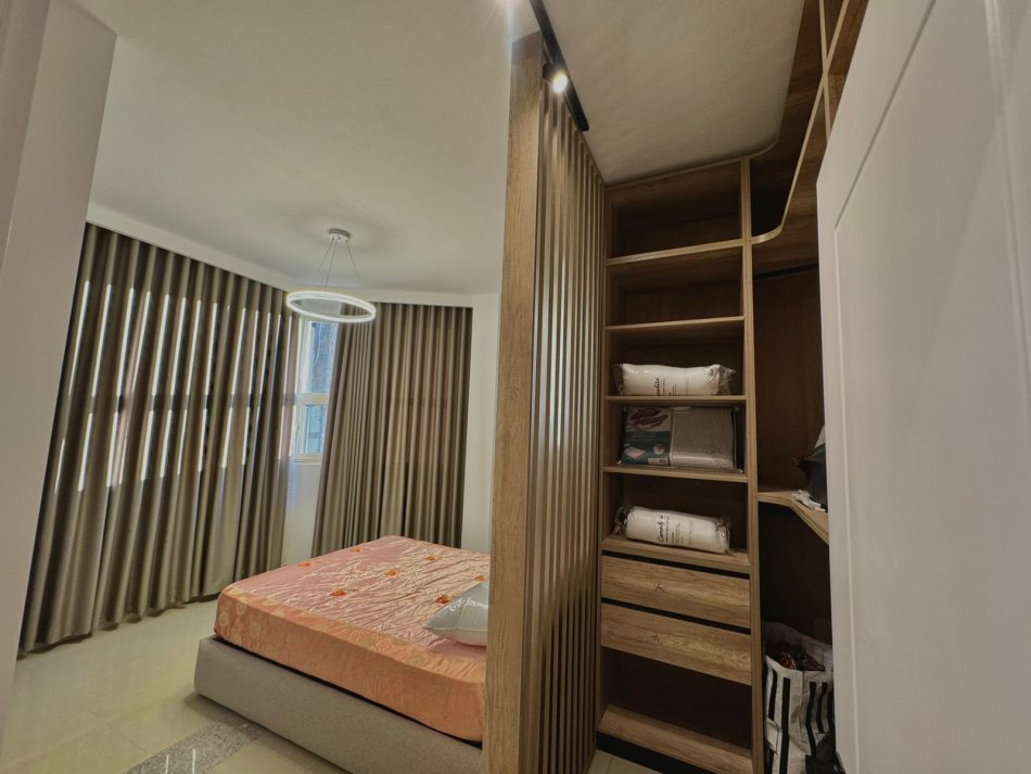 Tirane, jepet me qera apartament 1+1+Ballkon Kati 1, 60 m² 500 € (Medreseja)