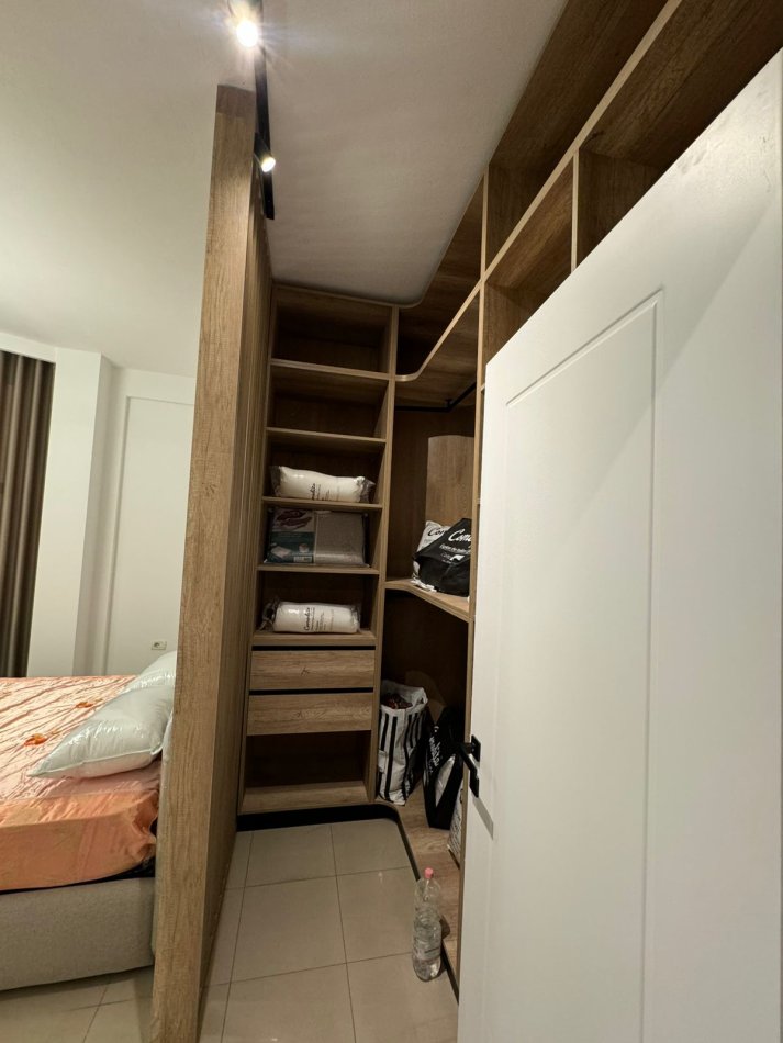 Tirane, jepet me qera apartament 1+1 Kati 1, 60 m² 500 € (FERIT XHAJKO)