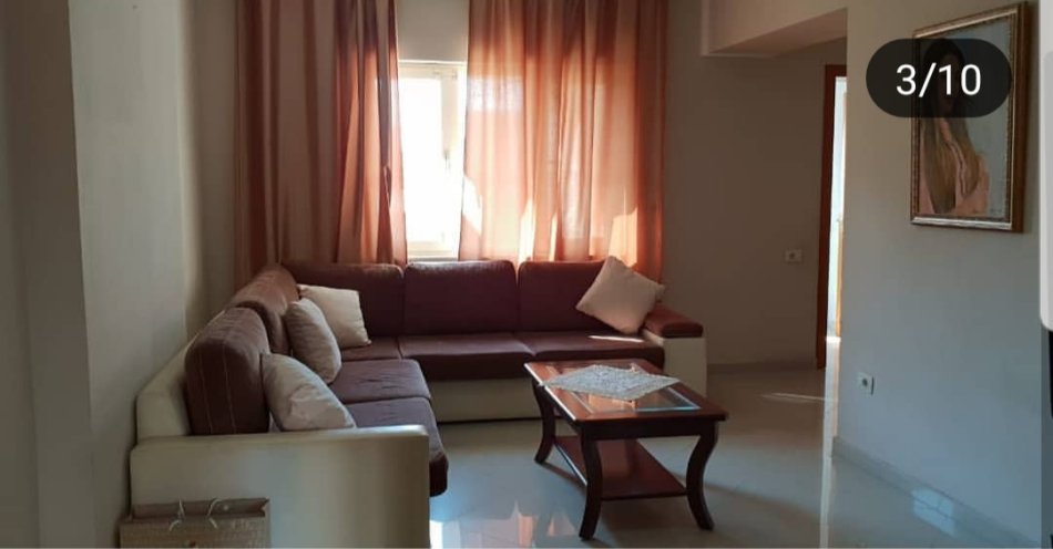 Tirane, jepet me qera apartament 2+1 Kati 5, 92 m² 470 € (21 Dhjetori)