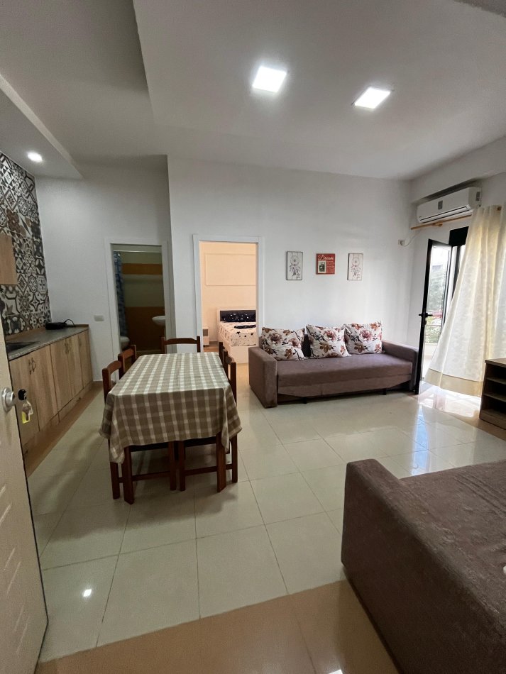 Shqiperi, shitet 1+1 , 94.000 € 