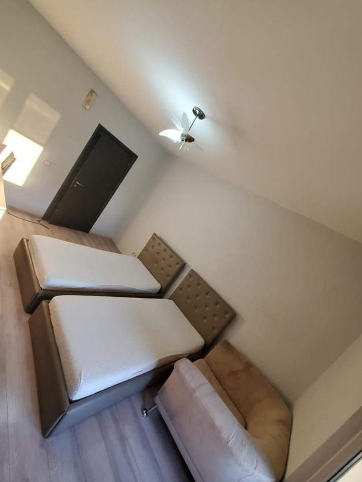 Tirane, jepet me qera apartament 2+1 Kati 5, 124 m² 650 € (Pazari i Ri)