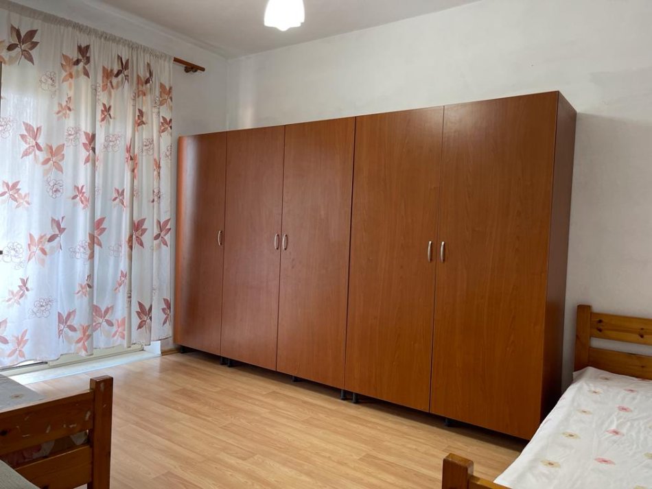 Tirane, jepet me qera apartament 2+1+Ballkon Kati 5, 92 m² 480 € (rruga frederik shiroka)