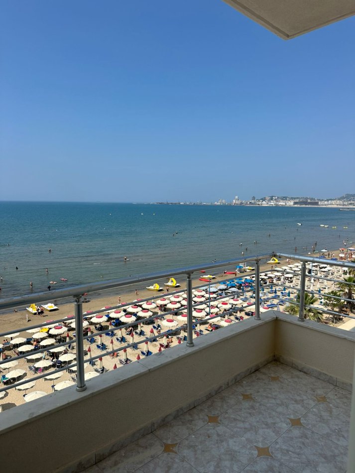 Durres, jepet me qera 1+1+Ballkon Kati 4, 120 m² 350 € (Plazh)