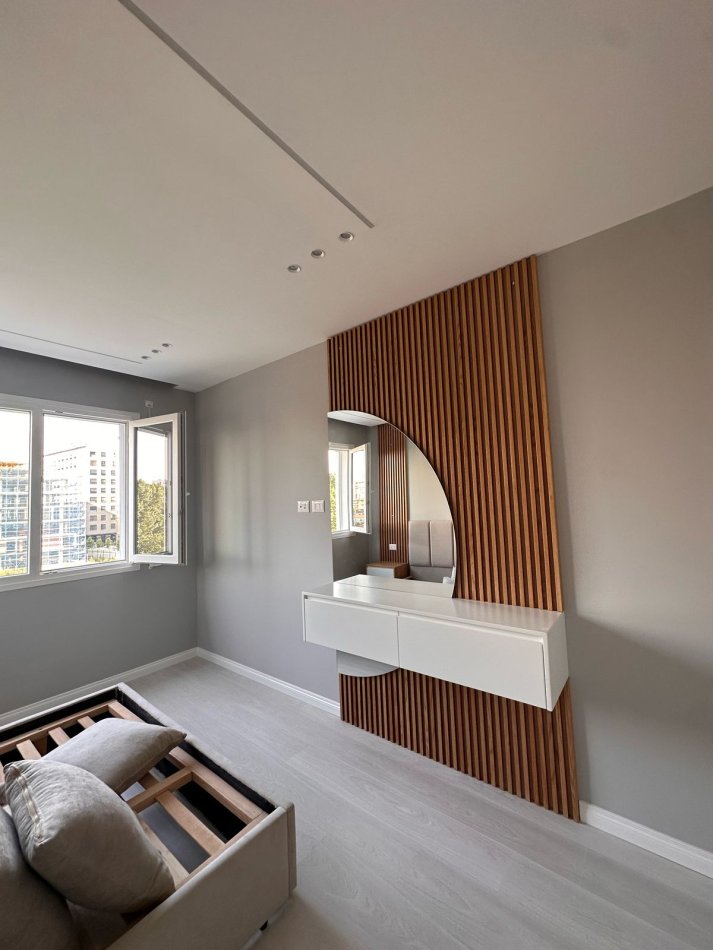 Tirane, jepet me qera apartament 1+1+Ballkon Kati 3, 70 m² 600 € (River Residence)