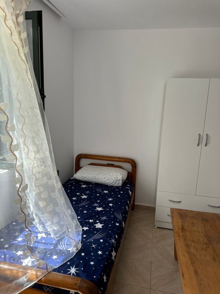 Tirane, jepet me qera garsonier 1+1 Kati 0, 33 m² 350 € (Vasil Shanto)