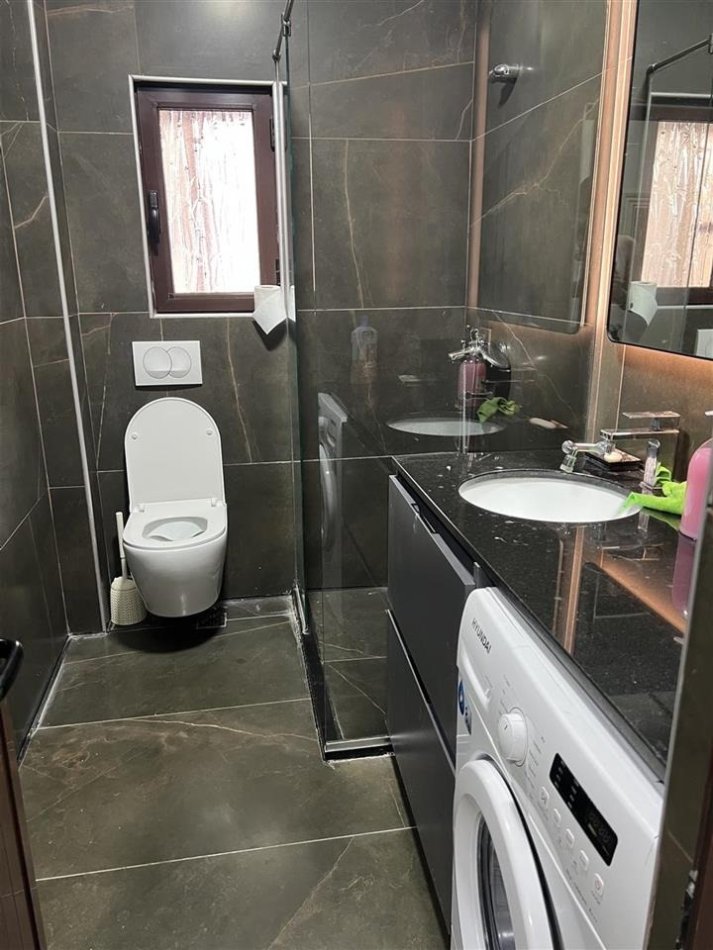 Tirane, jepet me qera apartament 1+1 Kati 4, 67 m² 500 € (21 Dhjetori)