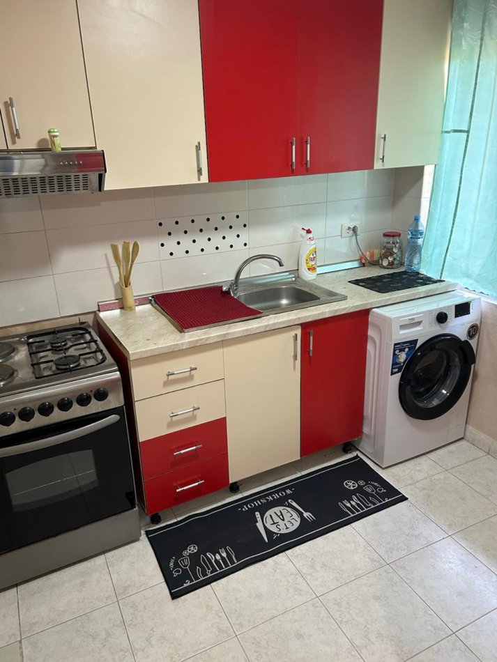 Tirane, jepet me qera apartament 1+1 Kati 0, 67 m² 400 € (Brryl)