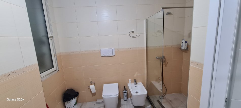 Tirane, jepet me qera apartament 2+1 Kati 7, 80 m² 550 € (Rr e Elbasanit)