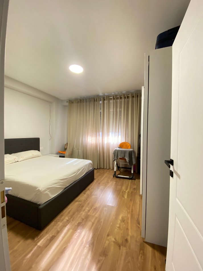 Tirane, shitet apartament 2+1 Kati 3, 102 m² 220.000 € (Kodra e Diellit, Tiranë, TT 2183)