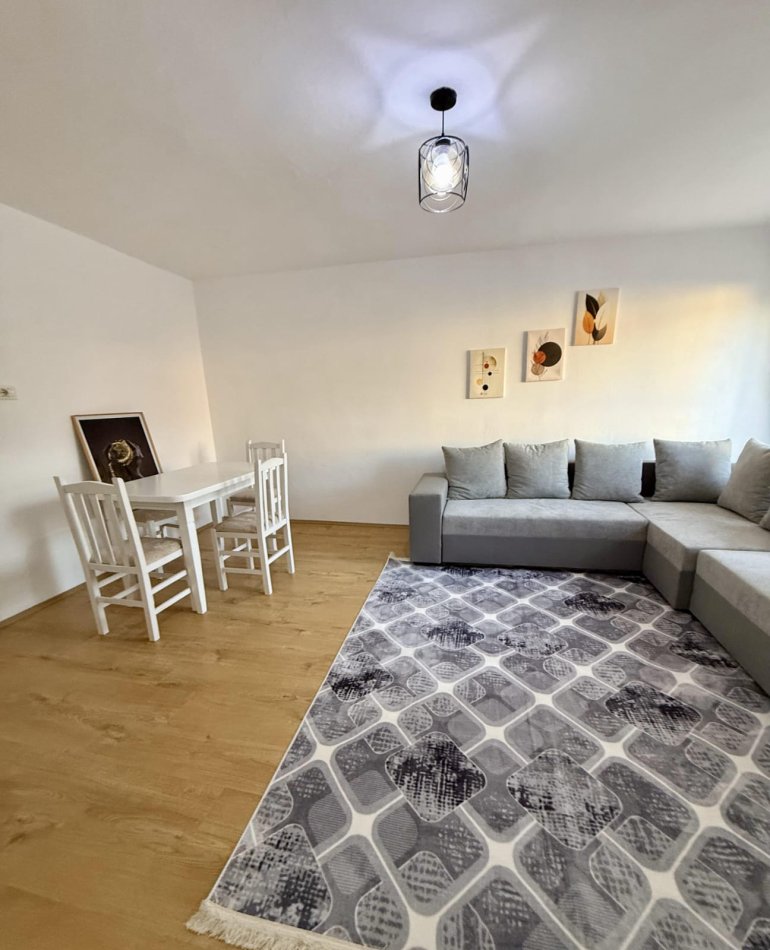 Tirane, jepet me qera apartament 1+1+Ballkon Kati 2, 56 m² 490 € (Rr Bardhyl)