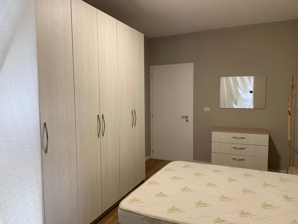 Tirane, shitet apartament 1+1 Kati 2, 64 m² 105.000 € (Astir)