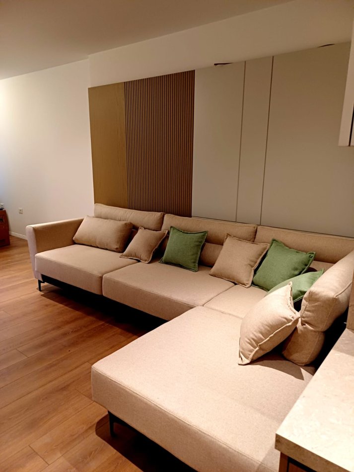 SHITET APARTAMENT 2+1 KAFE FLORA 260.000 €