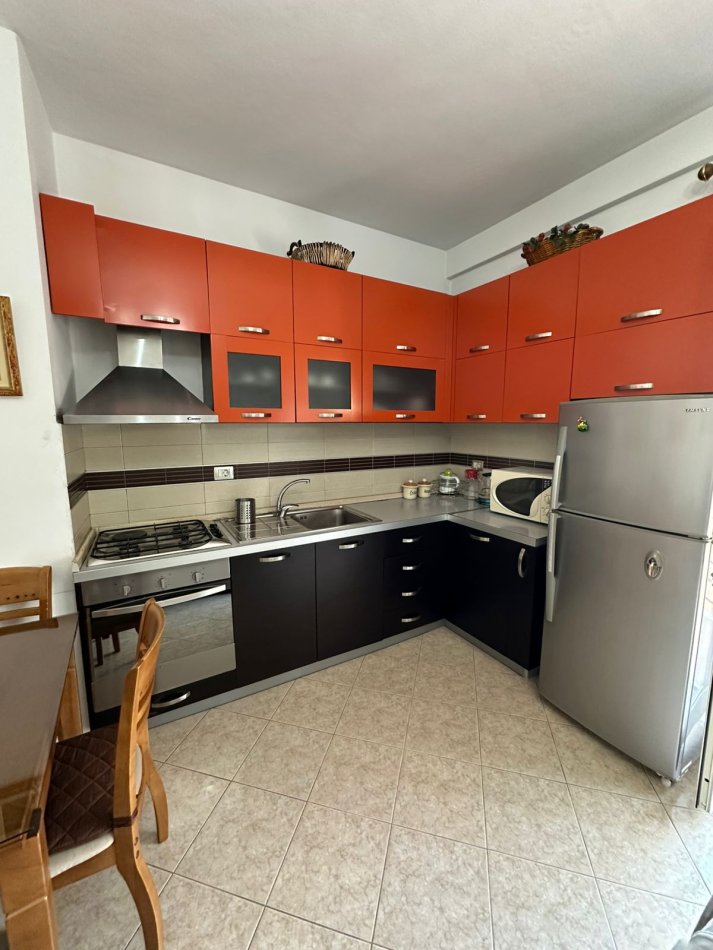 Tirane, jepet me qera apartament 1+1+Ballkon Kati 9, 74 m² 550 € (Kompleksi Vizion Plus , Don Bosko)