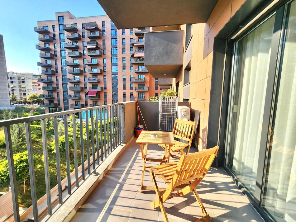 Jepet me Qira : Luxury 1+1 (Kompleksi Olimpik - Komuna Parisit📍) 100% e rikonstruktuar - Pallat i Ri - Kati 2, Sip 68 m² 800€ E kompletuar 100% e re
