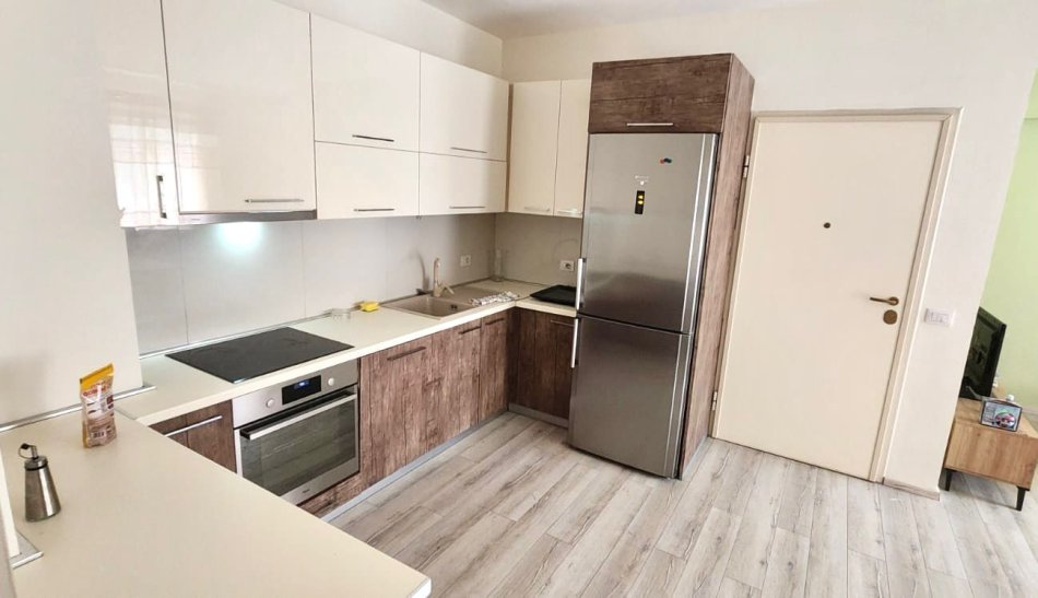 Tirane, jepet me qera apartament 2+1+Ballkon Kati 4, 110 m² 690 € (Kopshti Zoologjik)