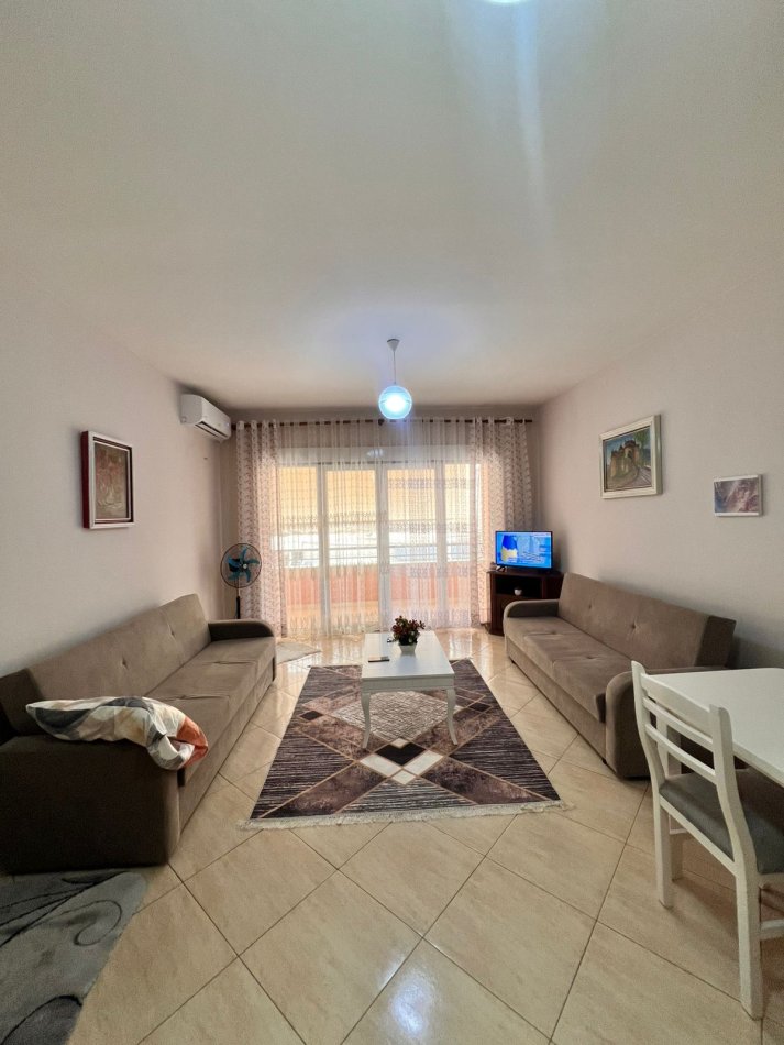 Tirane, jepet me qera apartament 2+1 Kati 1, 120 m² 620 € (Don Bosko)