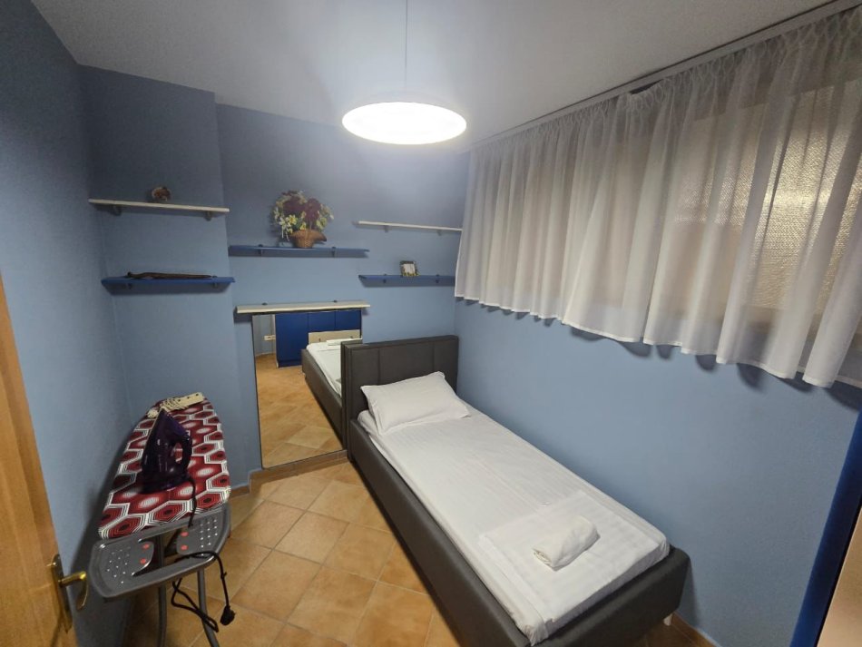 Tirane, jepet me qera apartament 2+1 Kati 7, 70 m² 550 € (5 Maji)