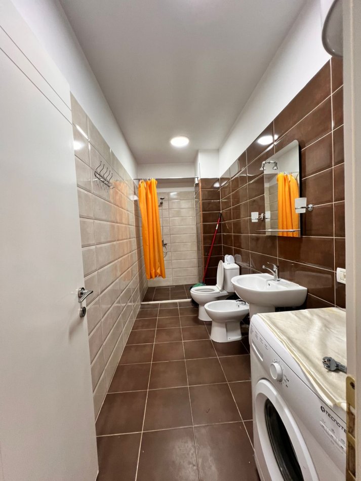 Tirane, jepet me qera apartament 2+1 Kati 2, 110 m² 650 € (Komuna e Parisit)