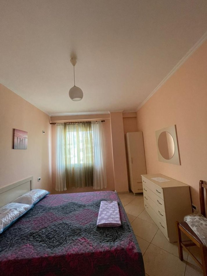 Tirane, jepet me qera apartament 1+1 Kati 7, 74 m² 430 € (Yzberisht)