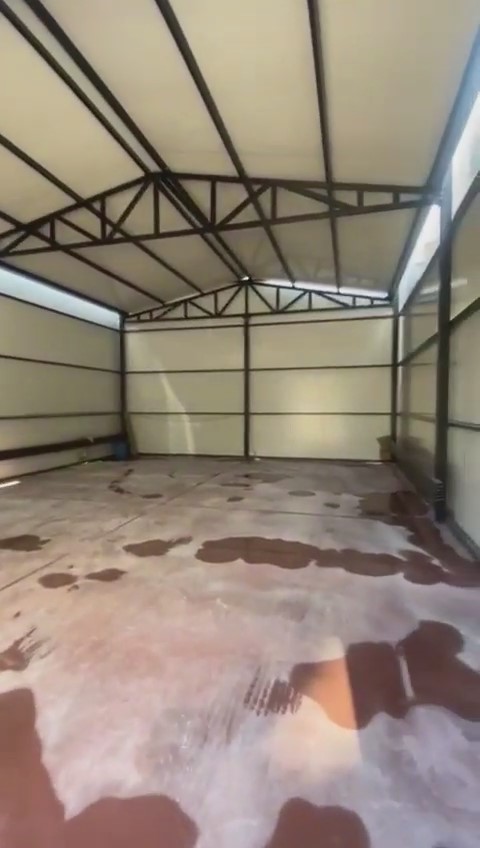 Tirane, jepet me qera magazine Kati 0, 130 m² 800 € (Astir)