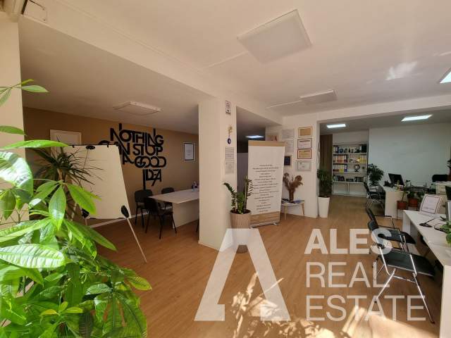 Tirane, jepet me qera ambjent biznesi 100 m² 1.000 Euro (Bulevardi Gjergj Fishta)