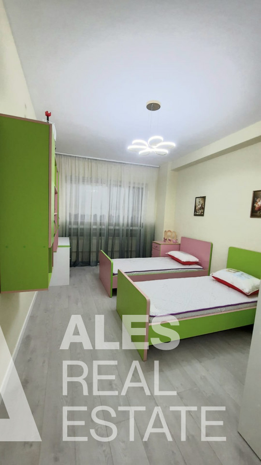 Tirane, jepet me qera apartament 2+1+A+BLK Kati 4, 120 m² 500 Euro (loni ligori)