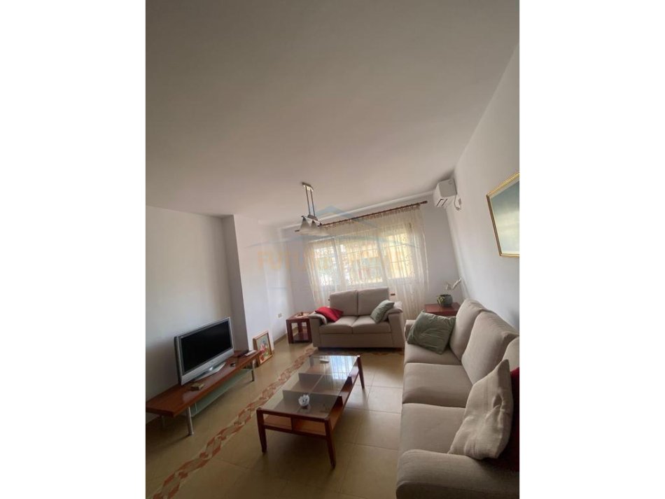 0683487469  Tirane, jepet me qera apartament 2+1+Ballkon Kati 6, 84 m² 650 € (Sheshi Willson)