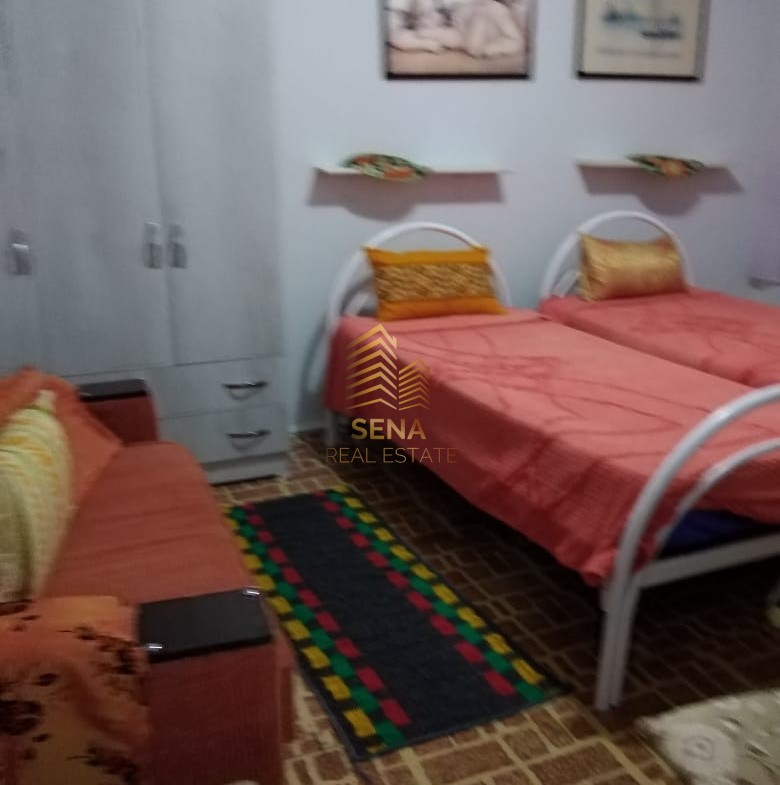 Tirane, jepet me qera garsonier 1+1 Kati 5, 30 m² 240 € (Rruga Xhanfize Keko)